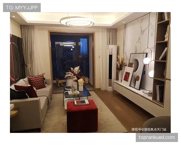拉菲尼亚这么奢侈?听说他的衣柜比我整个家还豪华,普通人真想不到啊! 拉菲尼亚这么奢侈?听说他的衣柜比我整个家还豪华,普通人真想不到啊!